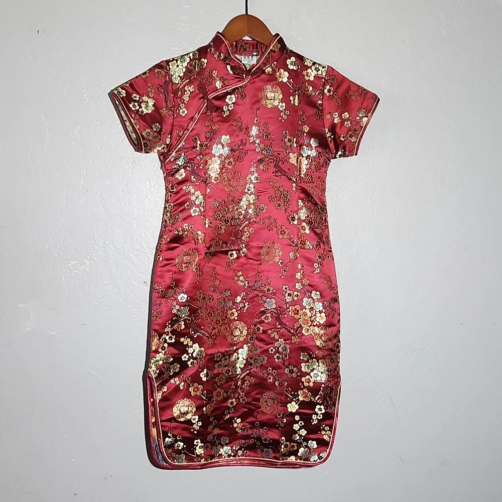 Quju Tang beautiful red
